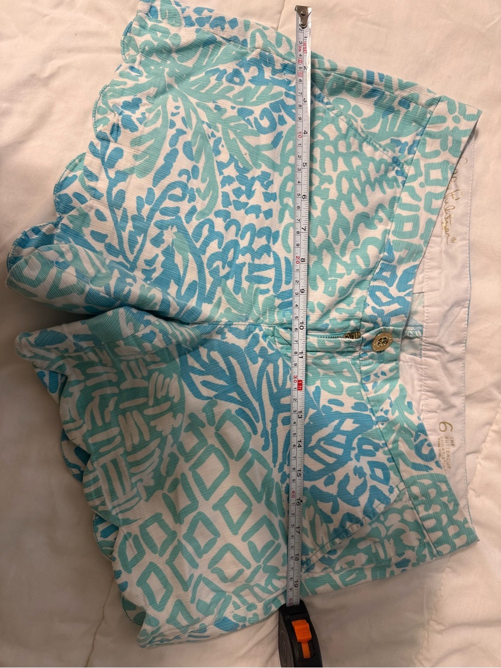 Lilly Pulitzer The Buttercup Short 5” inseam Scalloped Hem Printed Shorts - Picture 3 of 7